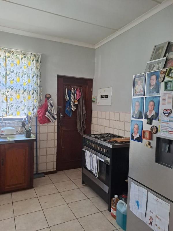 3 Bedroom Property for Sale in Sandbaai Western Cape